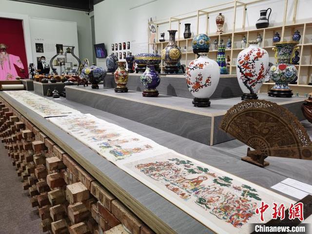 重慶首個(gè)對外文化貿(mào)易基地掛牌 將建非遺推廣中心助力文化出海